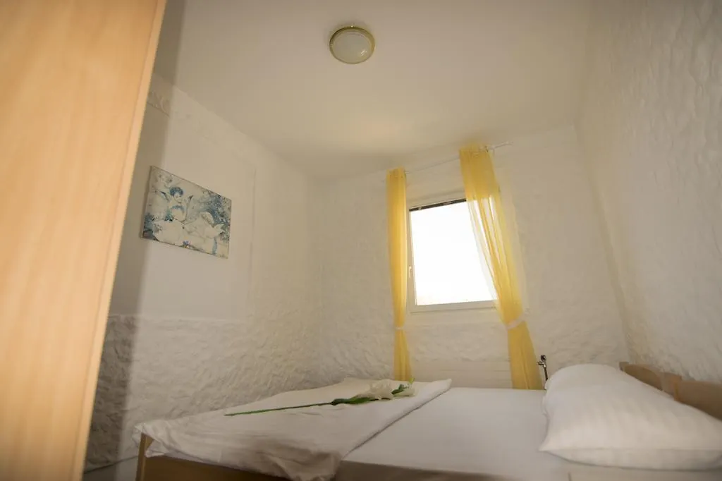 Kula Sabunike Hotel Privlaka  0*, Privlaka (Zadar) Croatia