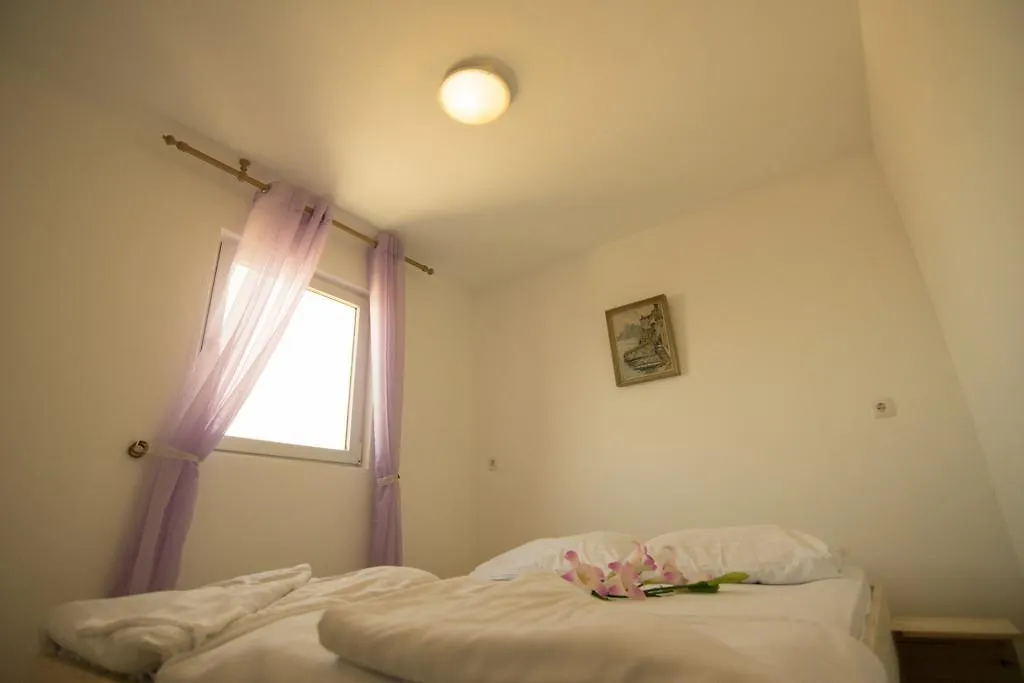 Kula Sabunike Hotel Privlaka  0*, Privlaka (Zadar)