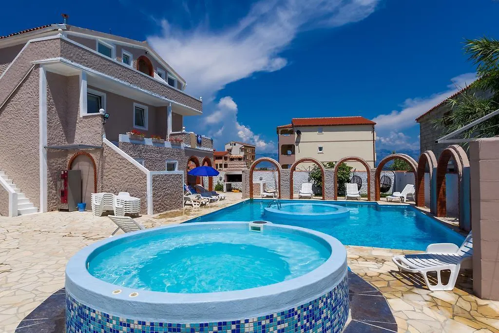 Kula Sabunike Hotel Privlaka  0*, Privlaka (Zadar)